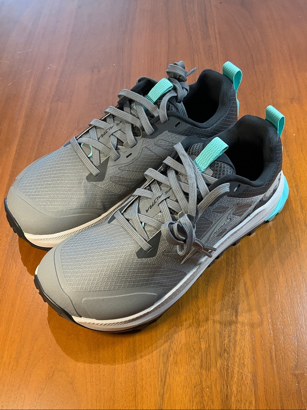 Altra Lone Peak 9 Women's Gray and Teal Athletic Running Shoes